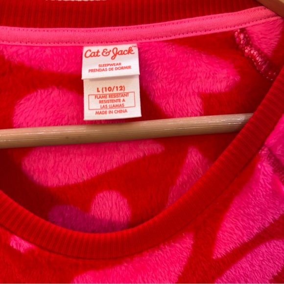 New Cat & Jack Red and Pink Heart Pullover Sweater Kids Size L (10/12) - Picture 6 of 9